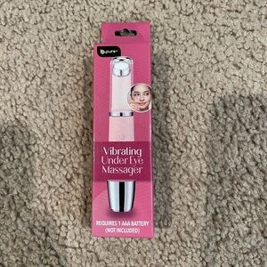 B-PURE Vibrating Under Eye Massager Compact Size